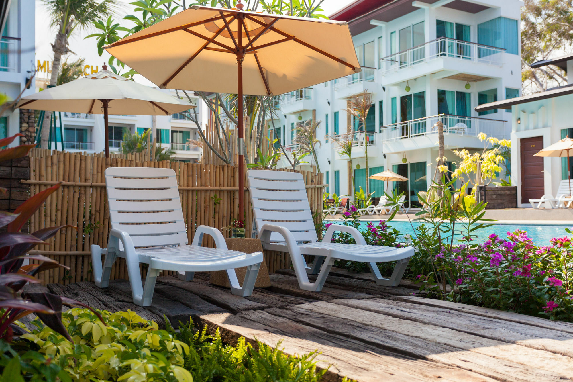 The Samui Beach Resort Koh Samui Bagian luar foto